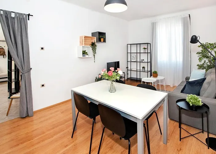 Διαμέρισμα Mimi *