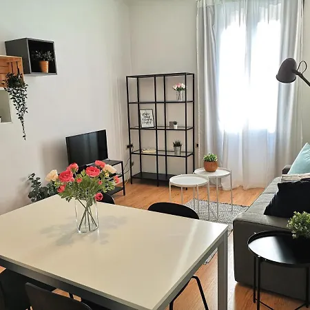 迷迷公寓 公寓 罗维尼