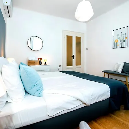 迷迷公寓 罗维尼